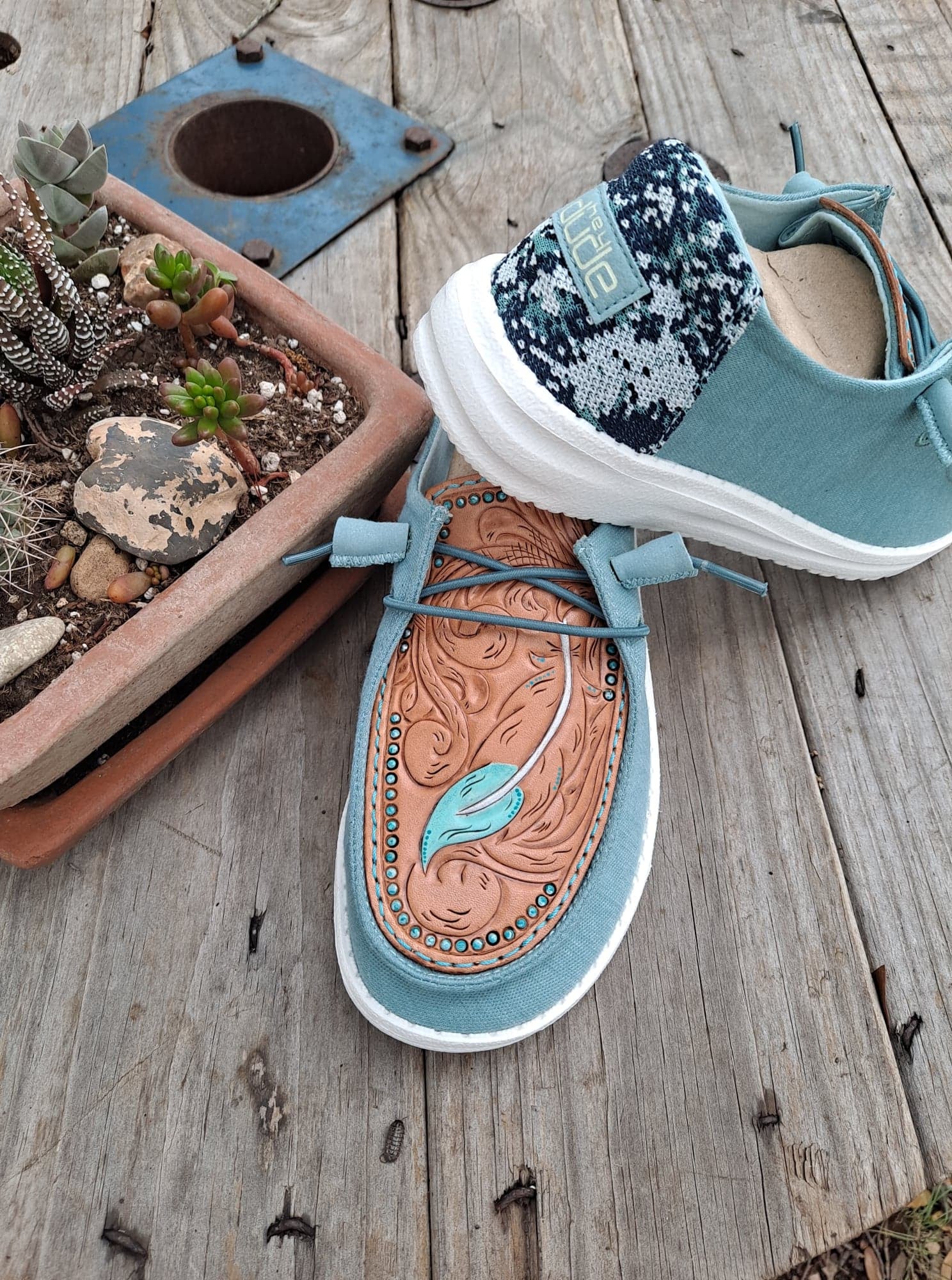 Men\'s Blue Tooled Leather Wooden Insole/Outsole HAND MADE Shoes. NOVELTY Shoes UNC Surcingle Driving Shoes (Dark Navy-Light Blue) (Chestnut  main image 2