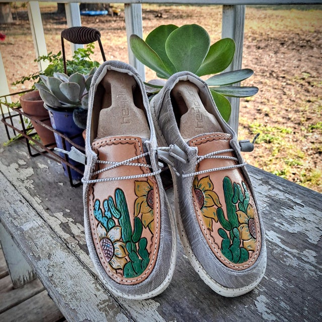 Tooled on sale leather clogs